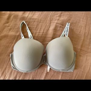 VS T-Shirt Push-Up Full Coverage Bra
